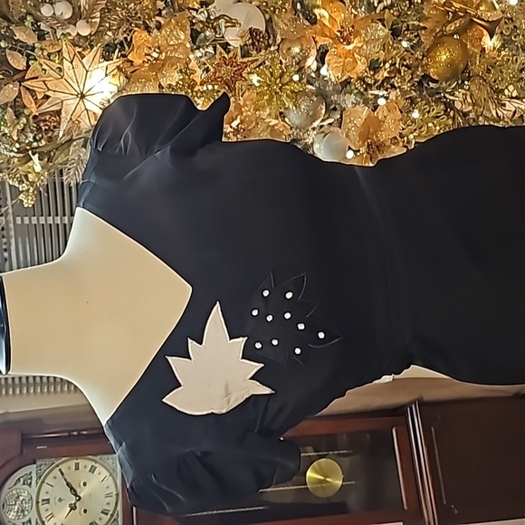 Nice Dress 👗 - Picture 6 of 15